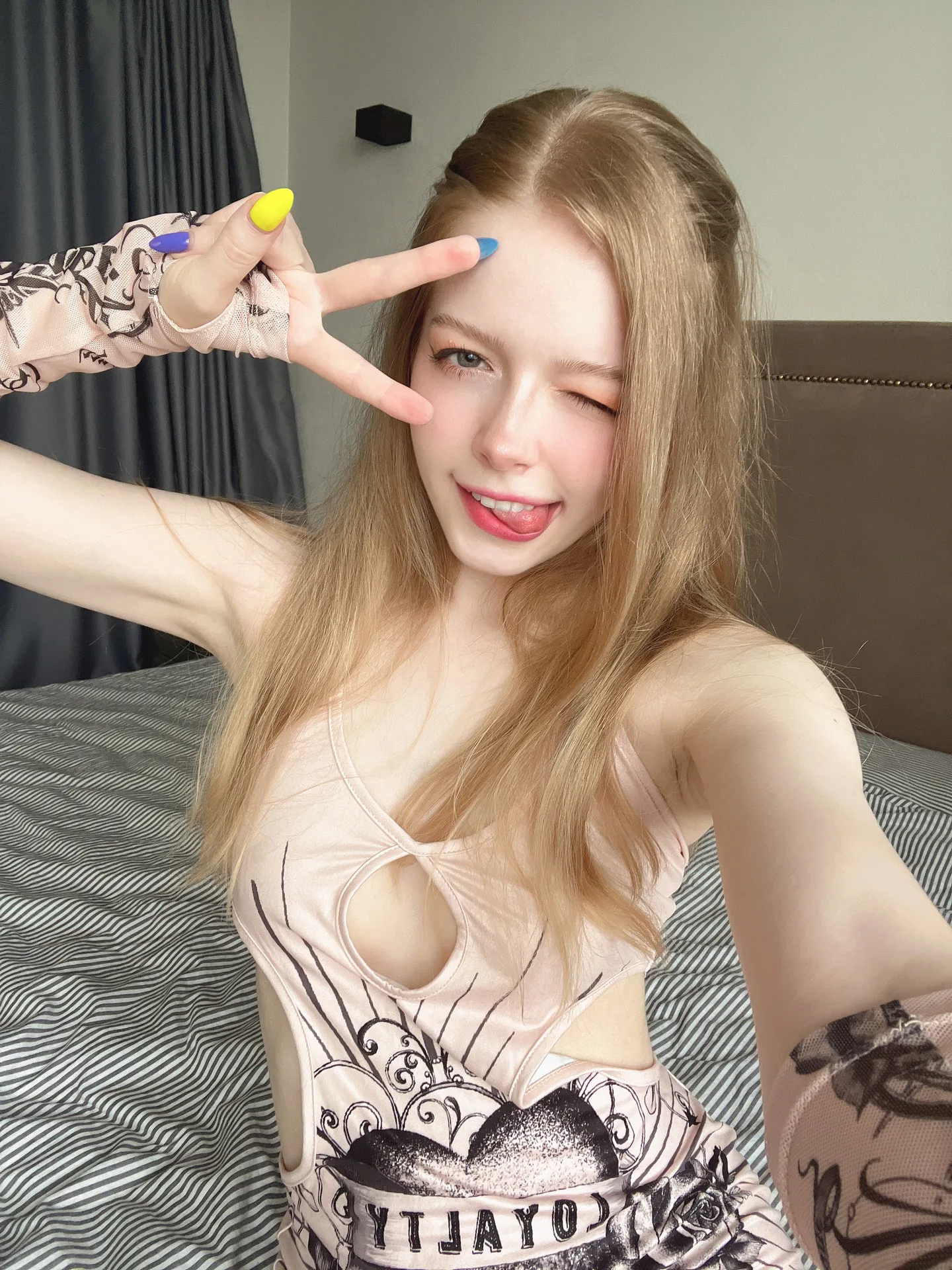 Beige printed dress, peace sign